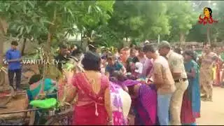 Women Protest Against Bathukamma Sarees Distribution || Saidabad || Vanitha TV