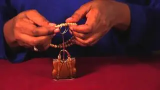 Unique Jewelry Displays for Boutiques : Creative Jewelry Designs & Tips