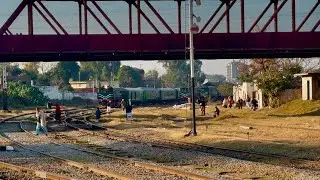 After long time a beautiful curvy action of Pakistan first premium train while reaching Rawalpindi 