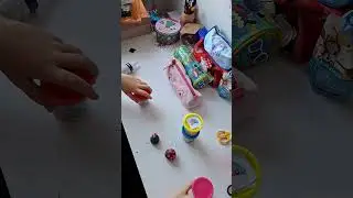 Cleaning and Organizing My Desk &ndash; Fun for Kids / CLEAN UP SONG! #kidsvideo #cleaning #fun
