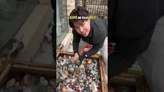3 different scoops for 3 customers #crystalwholesaler #crystals #crystalstores #confetticrystals