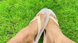 Relaxing with my Paragon Hawai chappal