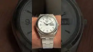 This White Dial Seiko 5 Looks So Classy on Wrist