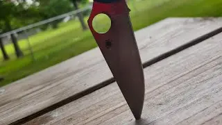 Knife Reflection - Spyderco Stretch 2 K390