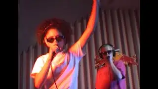 YAEL & Loop -  Sch&uuml;sse (Livesession @ Red Bull Music Studios Berlin) | 2020