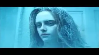 Kristen Stewart -  Behind the scenes (Zathura)
