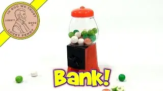 Christmas Mini Gumball Machine - Christmas Candy Tasting Food Review