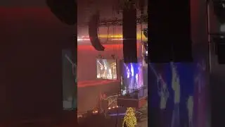 Year 3000 live and the crowd knew every word 🔥 #viral #shorts #jonasbrothers @JonasBrothers #live