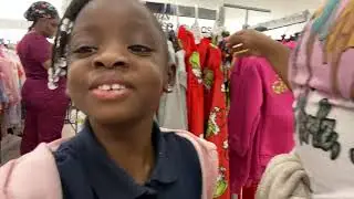 Vlogmas Day 8&9 Shopping with my daughter Moon 🌙