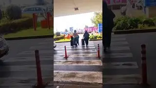 Athens Airport Walk to Take Private Transfer |@AthensTaxiWagon @GreeceDashCams