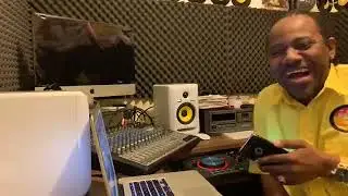 wayne Lonesome playing 100 % original Run Things Records -songs that he produced