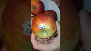 JONAGOLD 2.80/1kg  złotych (0.70/1kg USD) MADE IN POLAND 02/2025