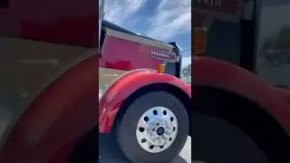 Trucks Canada 🇨🇦 #automobile #trailer #viral #snow #oldschool
