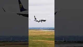 Ryanair Landing Bristol Airport #shorts #ryanair #aviation