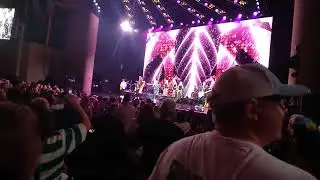 Rod Stewart - Hot Legs - Ruoff Music Center, Noblesville, Indiana - 7/15/2022