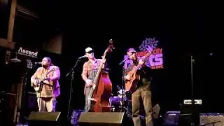 Howling Brothers - So Bad - Live At Music City Roots