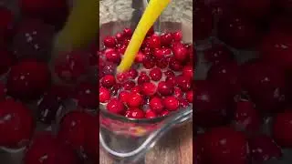 YOU NEED THESE CANDIED CRANBERRIES IMMEDIATELY!