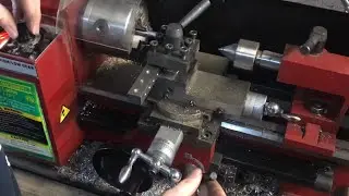 &ldquo;learning&rdquo; metal lathe AUTO FEED (tricky) nitty-gritty details