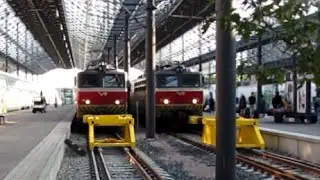 Finland: Helsinki, early morning commuters arrive on a VR Sr1 passenger train from Riihimaki