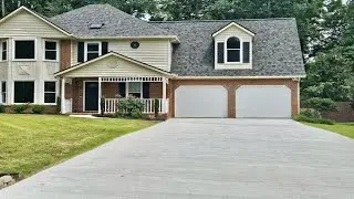 710 Bookman Point, Peachtree City, GA Presented by Denise Clements.