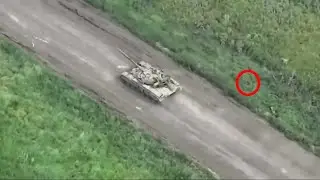 Small FPV Drone Chase Down Russian T-80 Tank