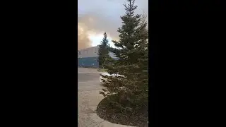 Wildfire Smoke Shrouds Northwest Territories Town as Evacuations Ordered