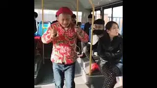 Man singing got kicked out of the bus 😱