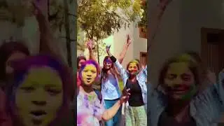 holi with girls gang 2025✨#collegelife #students #gang#shorts