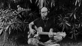 Simon Pipe - Under The Mango Tree (5 minute guitar mango tree meditation)