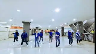 Blue Jean Queen Line Dance| Choreo: Gary O'Reilly (IRE)-Nov 2025| Demo: Imma & Mom's Sweet at KTM
