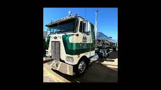 #peterbilt352#jadetransport #cabover#canadatruckers #peterbilt #tanker#catterpillar #americantrucker