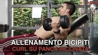 Curl manubri panca inclinata: esecuzione ed errori