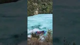 Experiencing nature 🚤 #jetboat #nature #travel #waterfall #hukafalls #newzealand #adventure #holiday