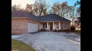 399 Dover St., Fairhope, AL 36532