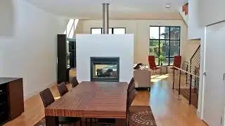 245 NE 4th St