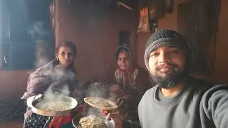 बारिश के दिन बनाया हलवा 😋 | Taiji Ke Gaane 🎵 | Beautiful Weather ⛰️🌧