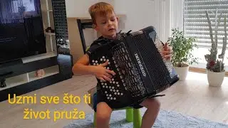 Uzmi sve što ti život pruža. Miloš Ivković(6 god) Regensburg,Nemačka