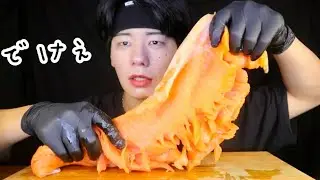 巨大サーモンをブルダックにつけて爆食いします【激辛】