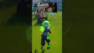Extra Item Slot GLITCH!🤯🤫  #shorts  #fortnite  #fortniteclips  #fortniteshorts  #fortniteglitch