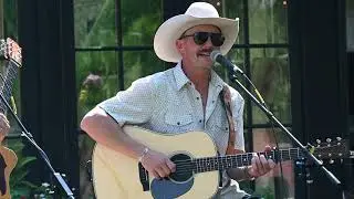 Kalyn Beasley performs his song 