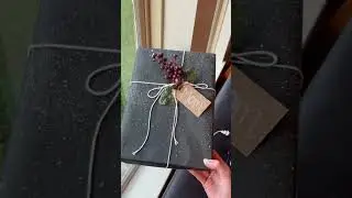 Easily upgrade plain wrapping paper ✨🎄