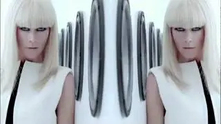 L'Oreal Mega Volume Collagen Mascara feat. Claudia Schiffer
