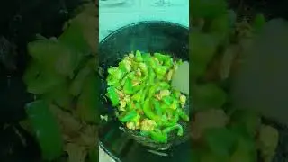 Capsicum with Chicken🐔 😋 #youtubeshorts #whatsappstatus #capsicum #chicken #healthyfood #gymfood