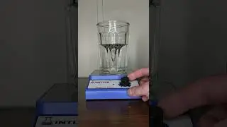 Magnetic Stirrer : Water. This is so cool to watch