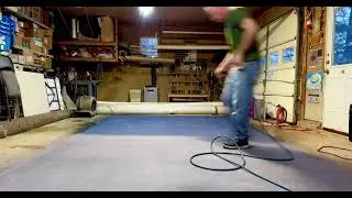 Dyeing a wool rug
