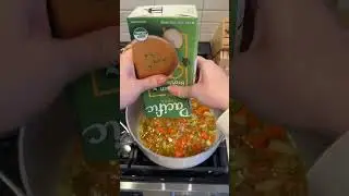 #soupseason #souptok #cookingvideo #souprecipe #cozycooking #cozy #fallrecipes #asmrcooking