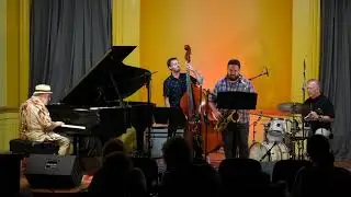 Hackensack (The Dan Wallace Standards Quartet feat. Bob Butta)