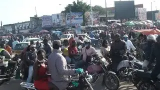 Cameroonians deplore 'laxity' of Douala residents' pandemic response | AFP