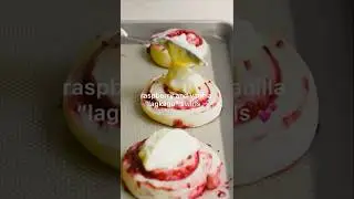raspberry and vanilla &ldquo;lagkage&rdquo; swirls!! 💕