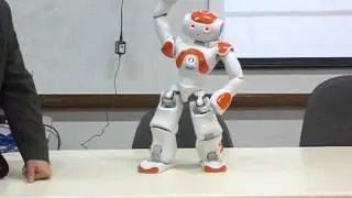 Robo humanóide NAO na Faculdade de Engenharia Elétrica da UFU